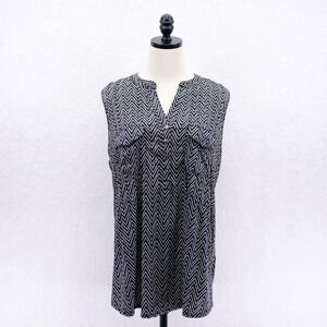 Ava & Grace -1X- Black White Chevron Print Sleeveless Tunic Blouse Polyester Spa